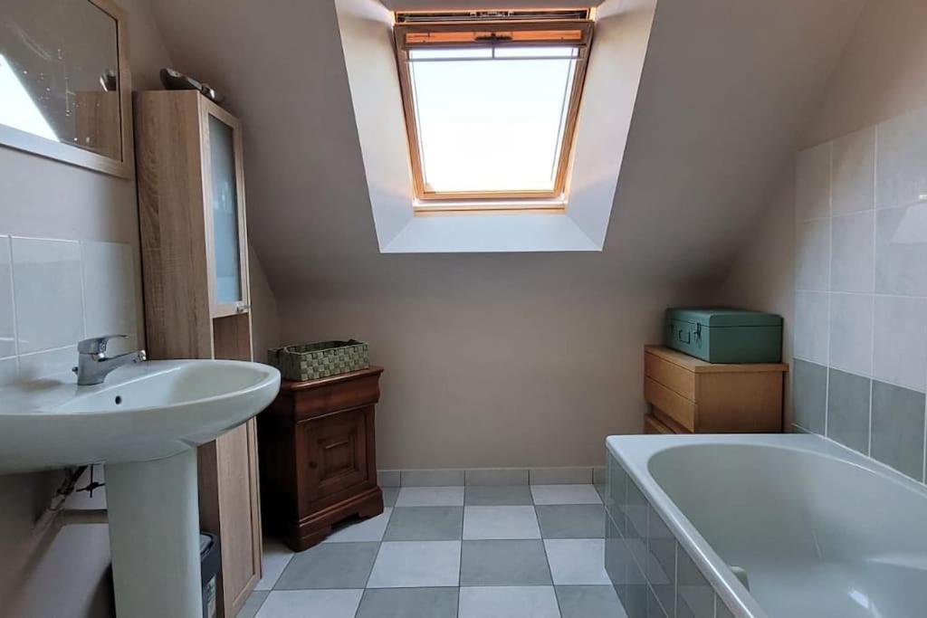 Maison 4 Chambres Pour 8 Personnes Dol-de-Bretagne Exterior foto
